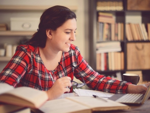 Discuss the major components of research report picture